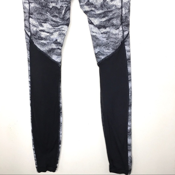 lululemon Speed Tight V Power Luxtreme Hazy Days Legging - Picture 11 of 16